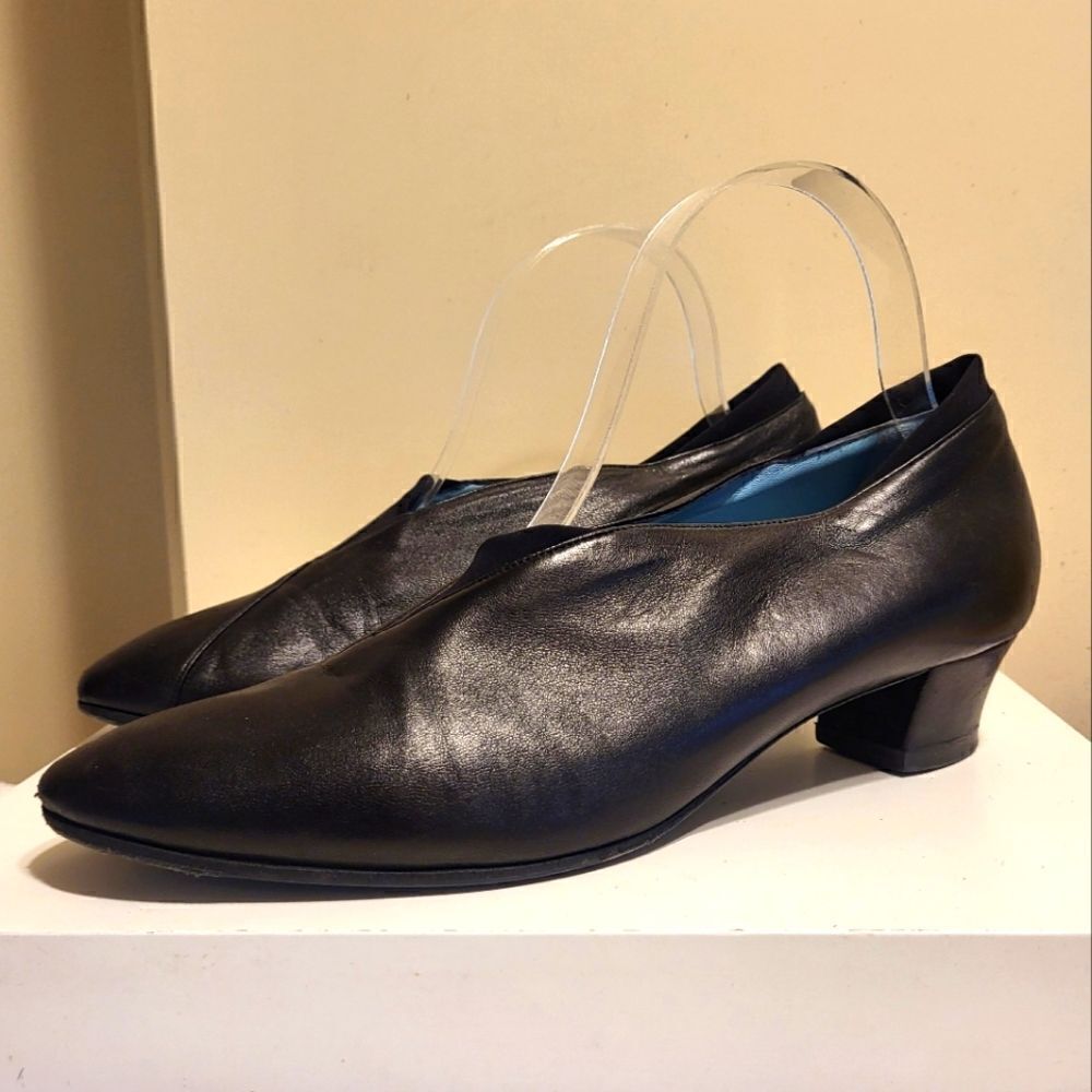 Thierry Rabotin Black Glove Leather High-Vamp Pumps Sz.7/38 Ret $460 Mint